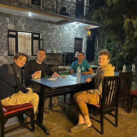 Trekkers Lodge Pokhara Esterno foto