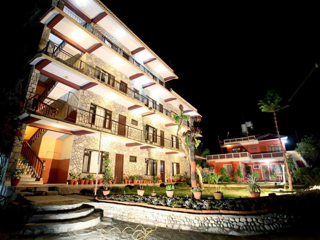 Trekkers Lodge Pokhara Esterno foto