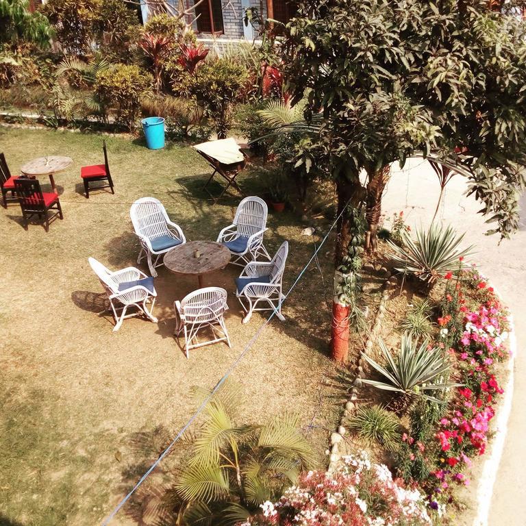 Trekkers Lodge Pokhara Esterno foto