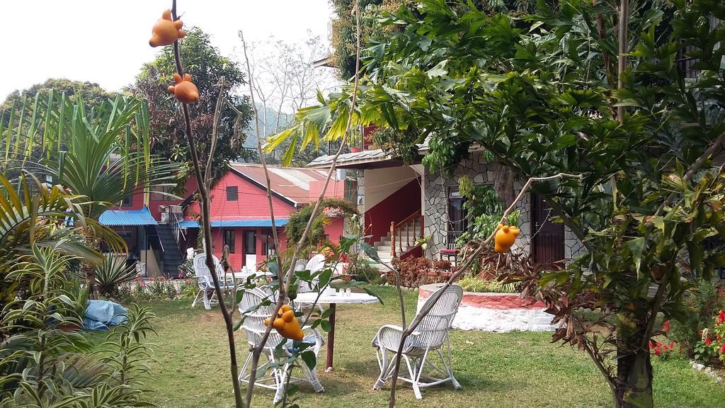 Trekkers Lodge Pokhara Esterno foto