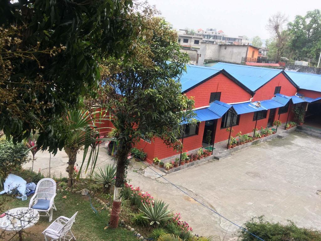 Trekkers Lodge Pokhara Esterno foto