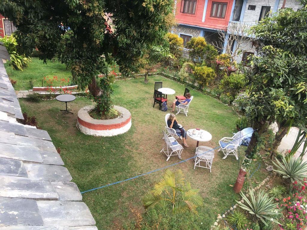 Trekkers Lodge Pokhara Esterno foto