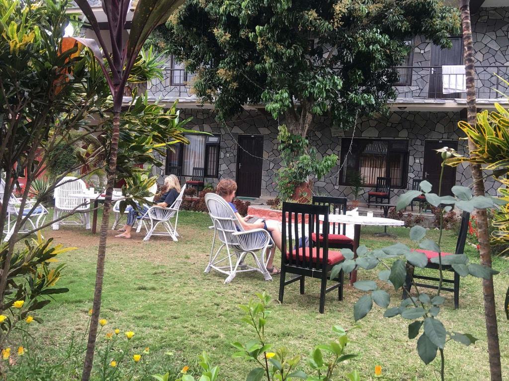 Trekkers Lodge Pokhara Esterno foto