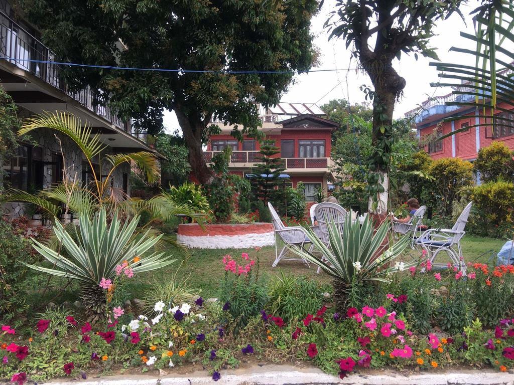 Trekkers Lodge Pokhara Esterno foto