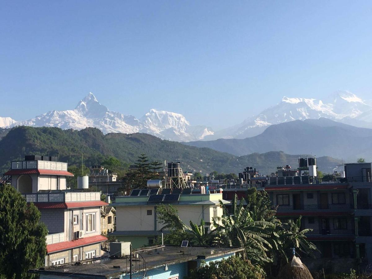 Trekkers Lodge Pokhara Esterno foto